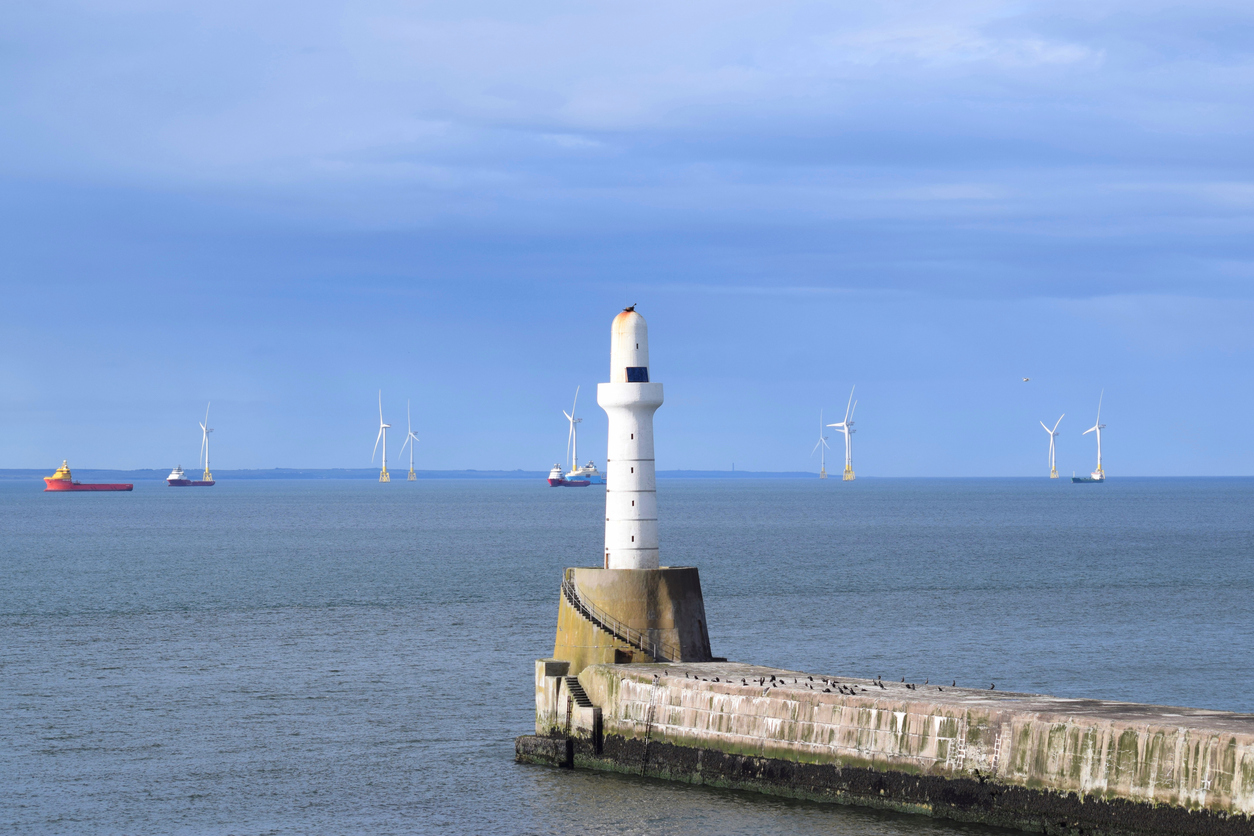 Energia: MASE, al via manifestazione di interesse per eolico off-shore nei porti