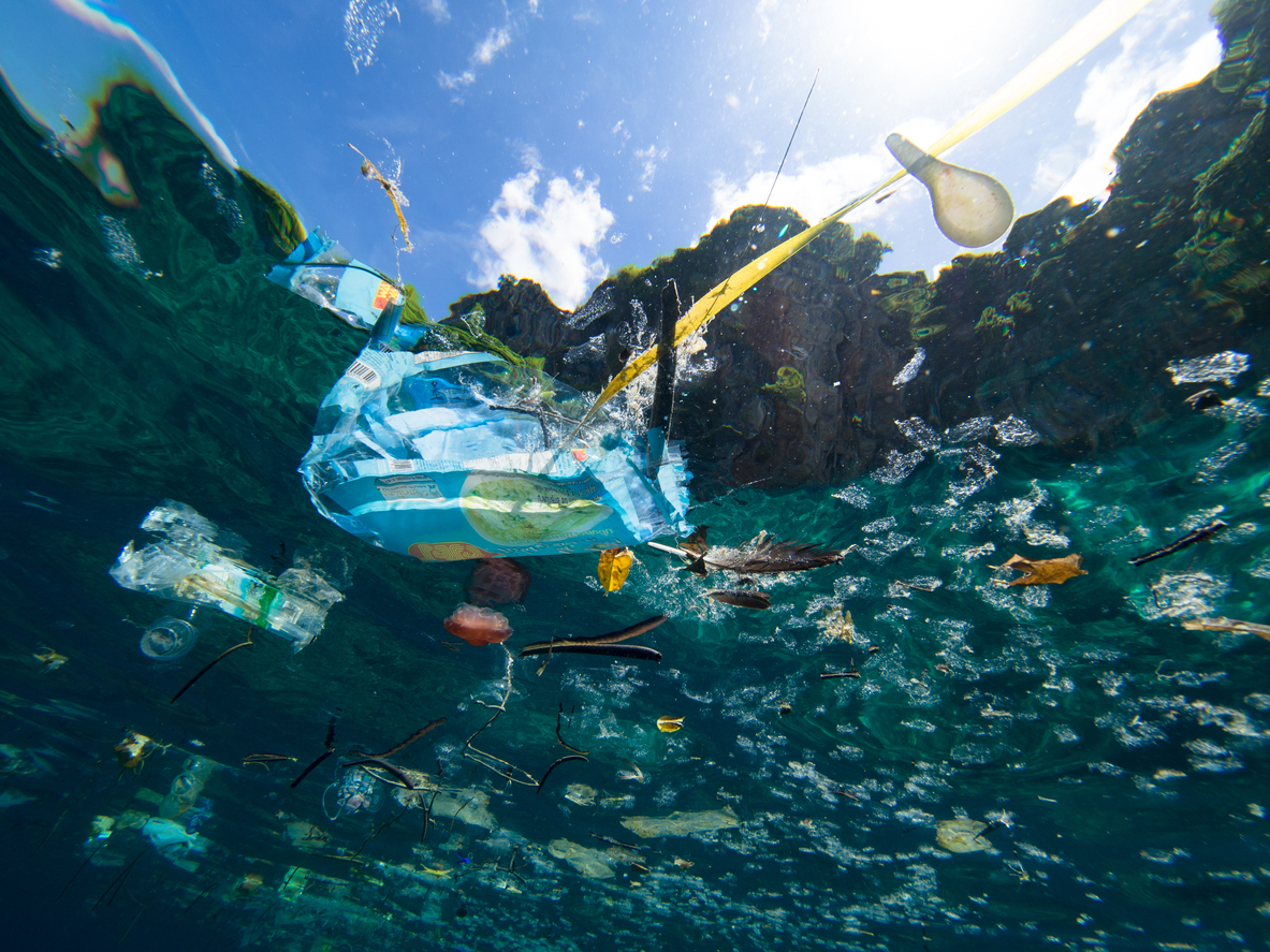 Salvamare, Gava: “Al via il primo programma nazionale di recupero delle plastiche nei fiumi”